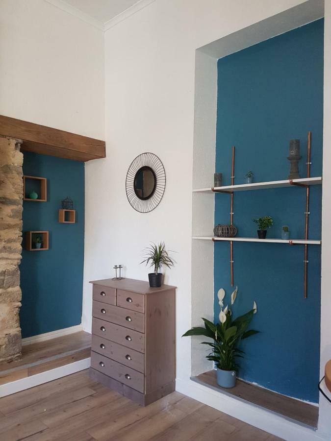 Studio Du Marche Динан Екстериор снимка