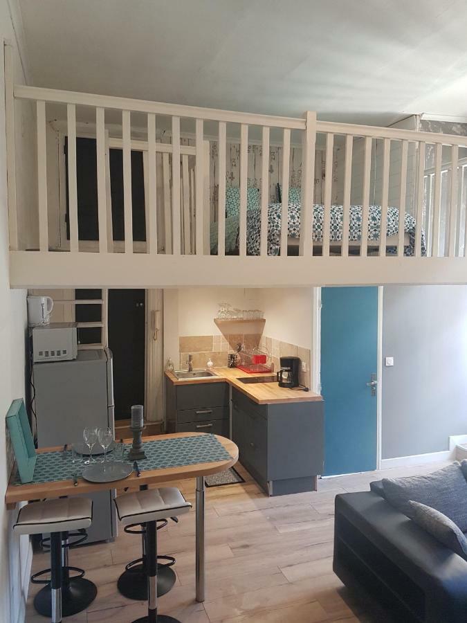 Studio Du Marche Динан Екстериор снимка
